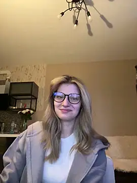 MaryHiggins online show from 02-12-26, 02:28