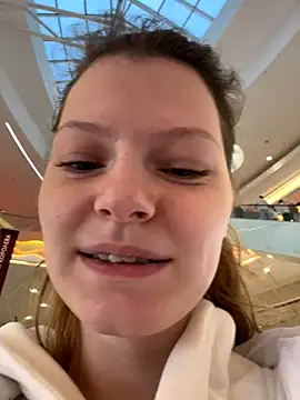 MaryHiggins online show from 10-28-25, 01:10