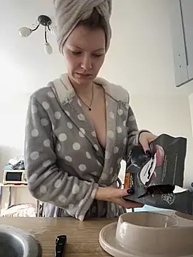 MaryHiggins online show from 03-23-25, 07:53