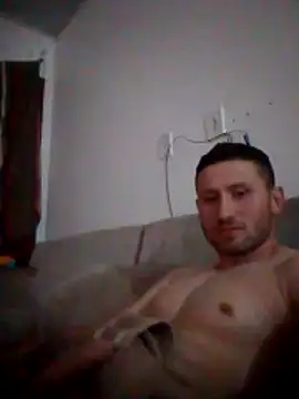 Snapshot of Juninho5755 chatting on 10-30-25, 11:23 Juninho5755 online show from 10-30-25, 11:23