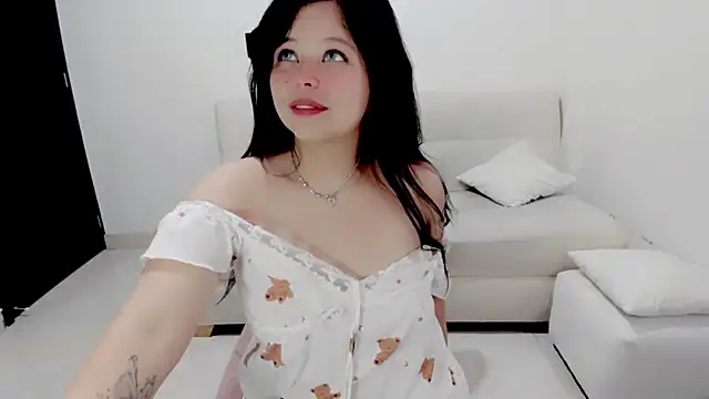 ariakyubi online show from 10-17-25, 03:43