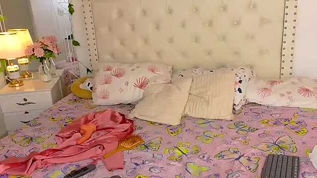 Ariana girlhots online show from 03-26-26, 07:34