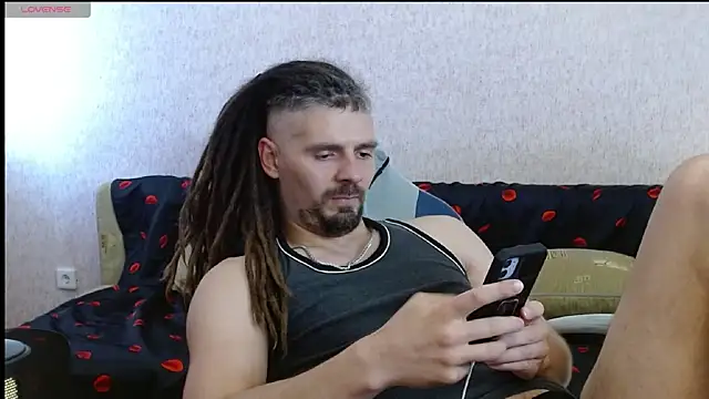 Snapshot of Aestheticguy101 chatting on 07-31-26, 02:26 Aestheticguy101 online show from 07-31-26, 02:26