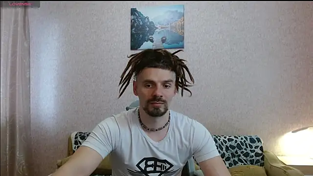 Aestheticguy101 online show from 05-18-26, 01:16