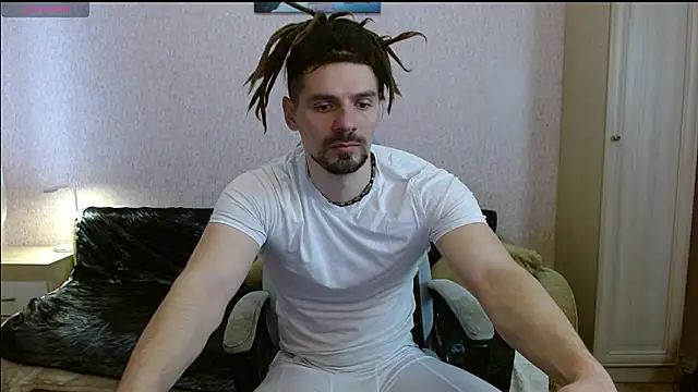 Aestheticguy101 online show from 04-05-26, 10:11