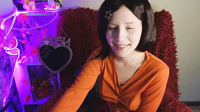 sarakaell online show from 10-25-25, 02:22