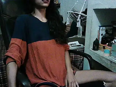 Snapshot of exude_diya chatting on 07-14-26, 03:00 exude diya online show from 07-14-26, 03:00