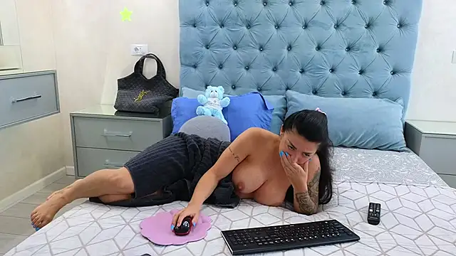 Theowonder online show from 10-30-25, 07:17