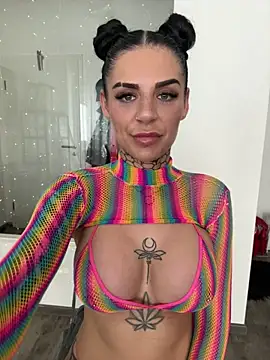 LexiCoco online show from 04-23-26, 03:13