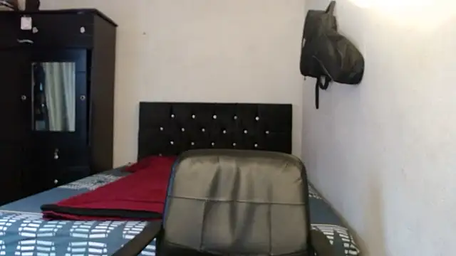 suckmydickbitch97 online show from 10-14-25, 11:11