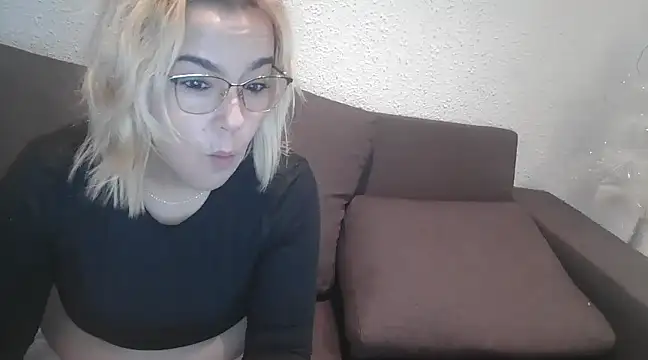 Snapshot of bekka__ chatting on 12-04-24, 09:34 bekka online show from 12-04-24, 09:34