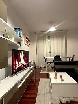 Snapshot of redheaddoll22 chatting on 10-09-25, 06:14 redheaddoll22 online show from 10-09-25, 06:14