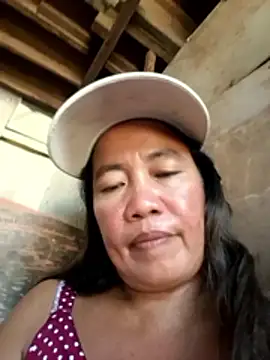 pinaySandra online show from 11-28-25, 05:51