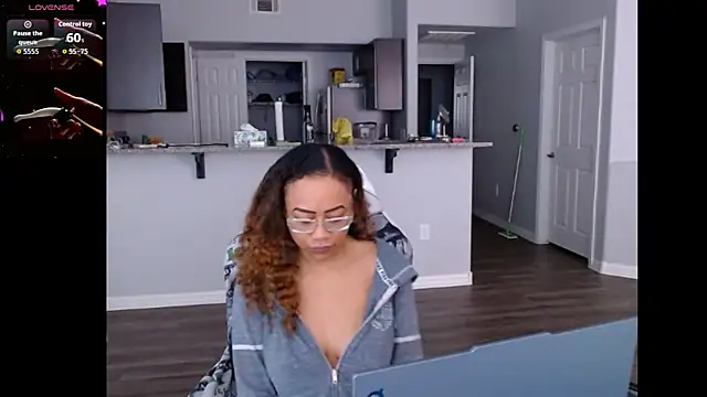 RylHoneyy online show from 06-17-26, 07:46
