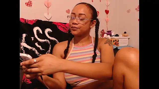 RylHoneyy online show from 02-12-26, 06:24