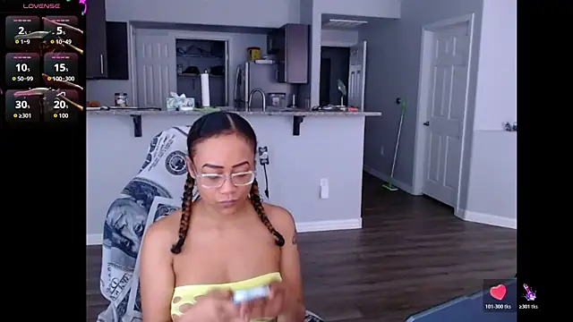 RylHoneyy online show from 06-10-26, 08:21
