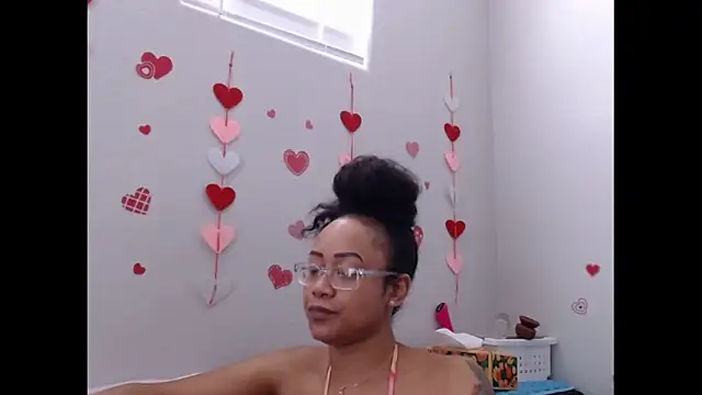 RylHoneyy online show from 02-15-26, 09:03