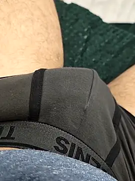 Snapshot of QuietBoy chatting on 05-07-26, 02:53 QuietBoy online show from 05-07-26, 02:53