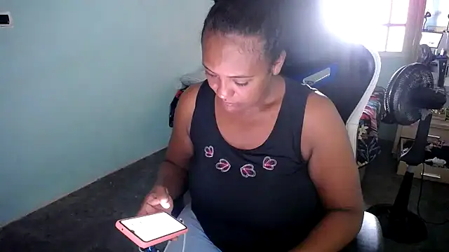 marysol83 online show from 11-30-25, 07:47