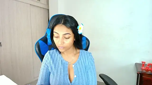 sophiax-x online show from 11-20-25, 07:03