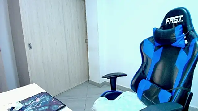 sophiax-x online show from 11-25-25, 11:37