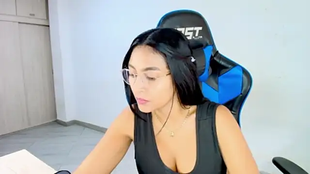 sophiax-x online show from 03-06-26, 03:07