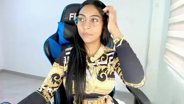 sophiax-x online show from 02-13-26, 03:56