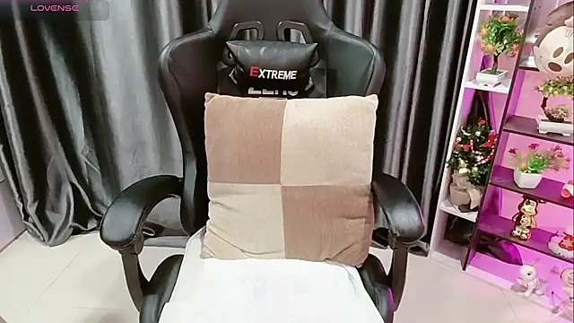 Yuki-yio online show from 02-09-26, 01:14