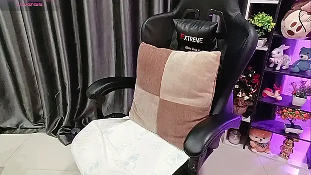 Yuki-yio online show from 04-05-26, 12:50