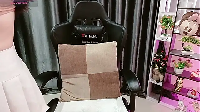 Yuki-yio online show from 02-10-26, 03:05