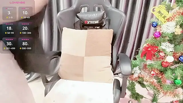 Yuki-yio online show from 12-14-25, 12:50