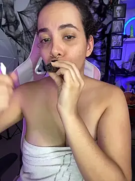 Emma Wish online show from 10-21-25, 04:17