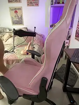 Emma Wish online show from 10-04-25, 08:32