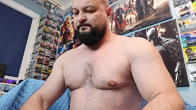 Muscle Bear online show from 04-19-26, 04:46
