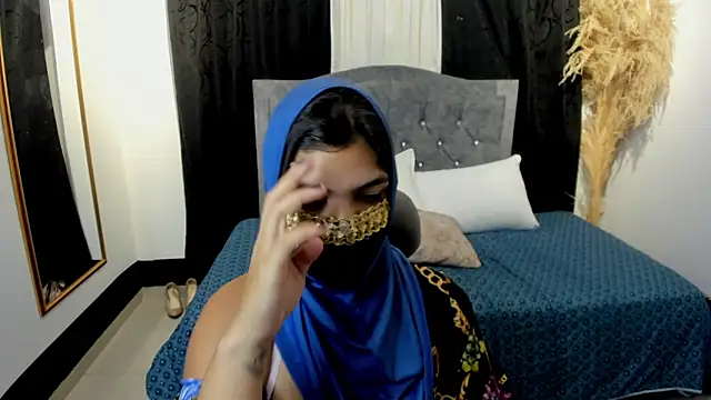 Snapshot of anissa- chatting on 02-28-25, 12:31 anissa- online show from 02-28-25, 12:31