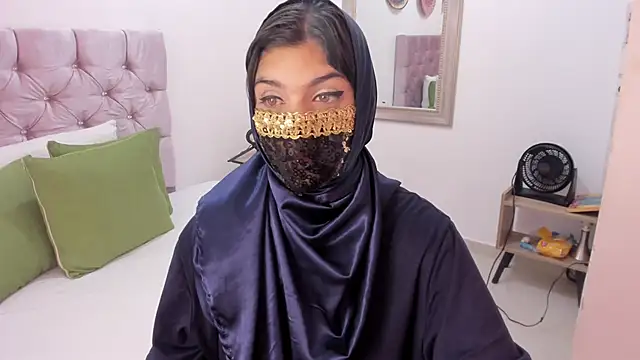 Snapshot of anissa- chatting on 02-19-25, 12:22 anissa- online show from 02-19-25, 12:22