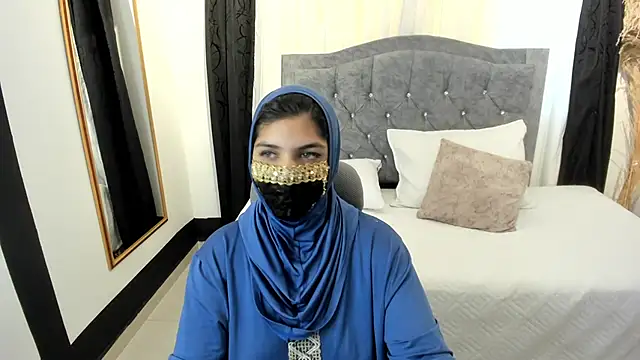 Snapshot of anissa- chatting on 03-10-25, 01:10 anissa- online show from 03-10-25, 01:10