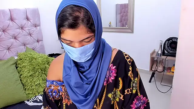 Snapshot of anissa- chatting on 02-07-25, 11:56 anissa- online show from 02-07-25, 11:56