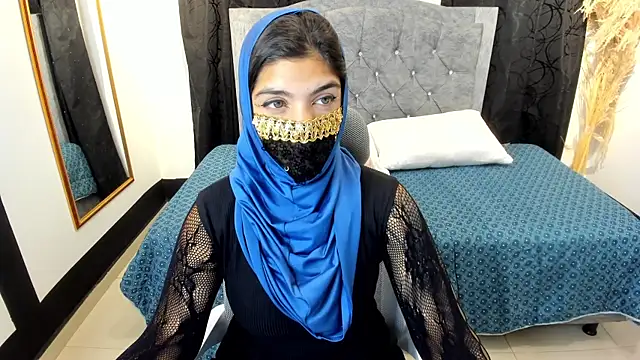 Snapshot of anissa- chatting on 02-26-25, 01:00 anissa- online show from 02-26-25, 01:00