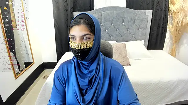 Snapshot of anissa- chatting on 03-05-25, 12:55 anissa- online show from 03-05-25, 12:55