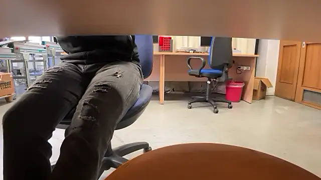 areo2002 online show from 01-13-25, 01:49