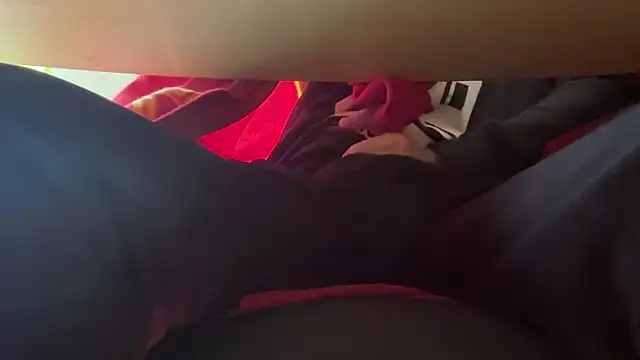 areo2002 online show from 12-30-24, 08:32