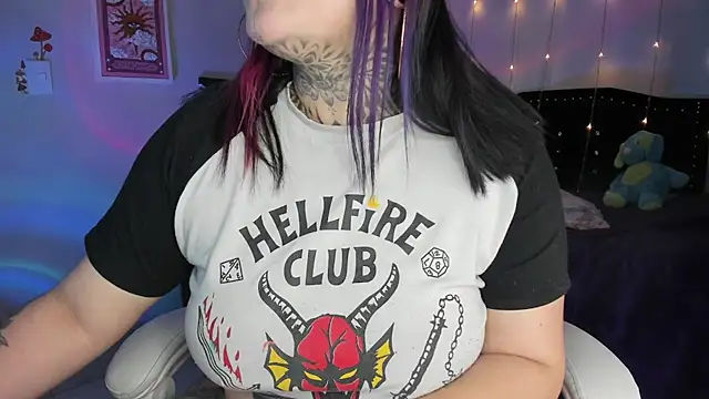 cherrybom  online show from 11-26-25, 11:27