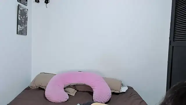 Abby Saenz01 online show from 11-09-25, 12:31