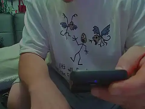 AwesomePapaya online show from 11-22-25, 11:36