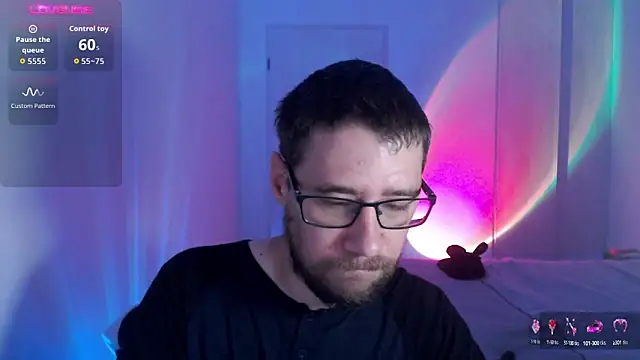 Snapshot of Thomas_Mrd chatting on 10-10-25, 04:02 Thomas Mrd online show from 10-10-25, 04:02