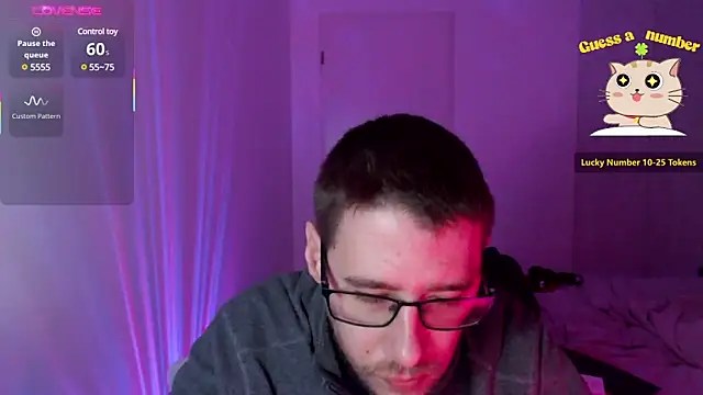 Snapshot of Thomas_Mrd chatting on 03-12-25, 04:19 Thomas Mrd online show from 03-12-25, 04:19