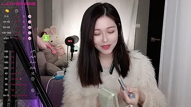 tw lala online show from 12-30-24, 04:18