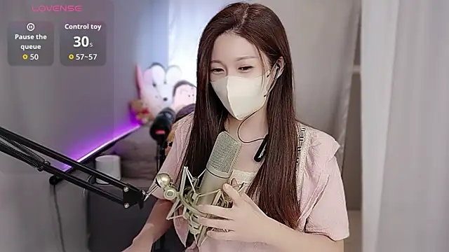 tw lala online show from 10-14-25, 04:18