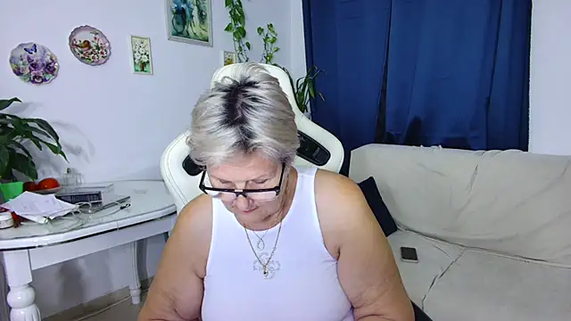 Selenna57 online show from 01-07-26, 06:13